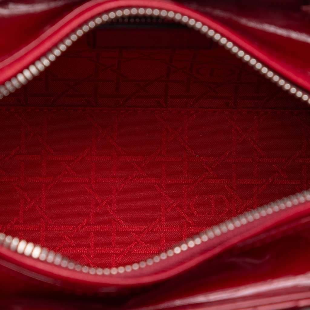 Dior Medium Patent Cannage Lady Dior Red Leather Good condition - Model View