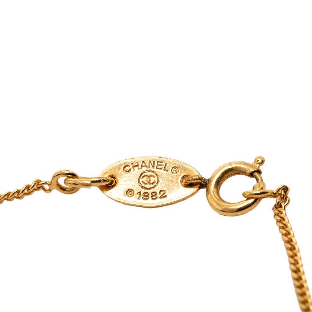 Chanel Gold Plated Rhinestone CC Charm Bracelet Gold Metal Good condition - Model View