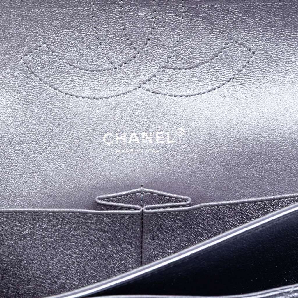 Chanel Jumbo Classic Metallic Lambskin Double Flap Purple Leather Good condition - Box View
