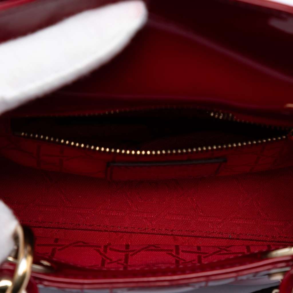 Dior Mini Patent Cannage Lady Dior Red Leather Good condition - Model View