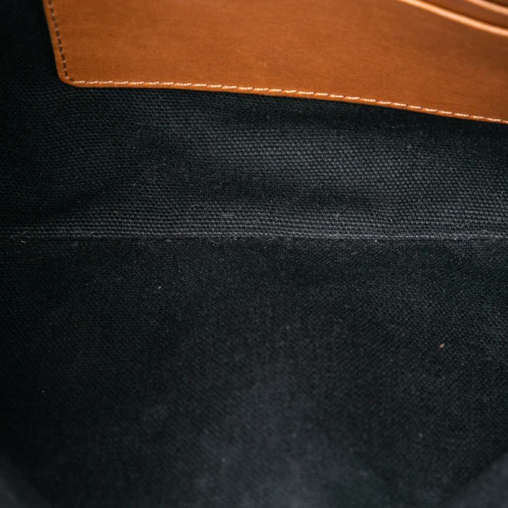 Burberry Mega Check Canvas Peyton Crossbody Brown Canvas Good condition - Model View