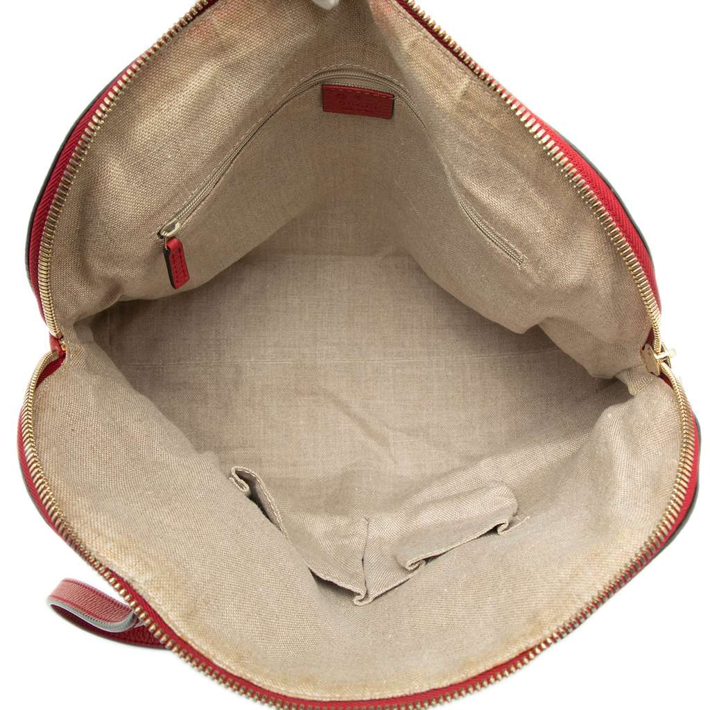 Gucci GG Canvas Dome Shoulder Bag Beige Canvas Good condition - Model View