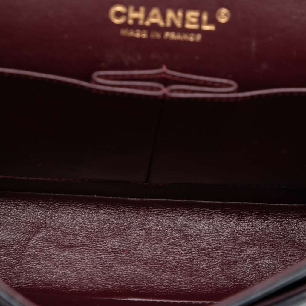 Chanel Medium Classic Lambskin Double Flap Black Leather Good condition - Model View