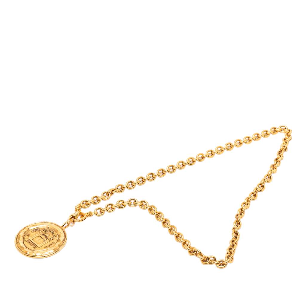 Chanel Gold Plated 31 Rue Cambon Medallion Pendant Necklace Gold Metal Good condition - Inside View