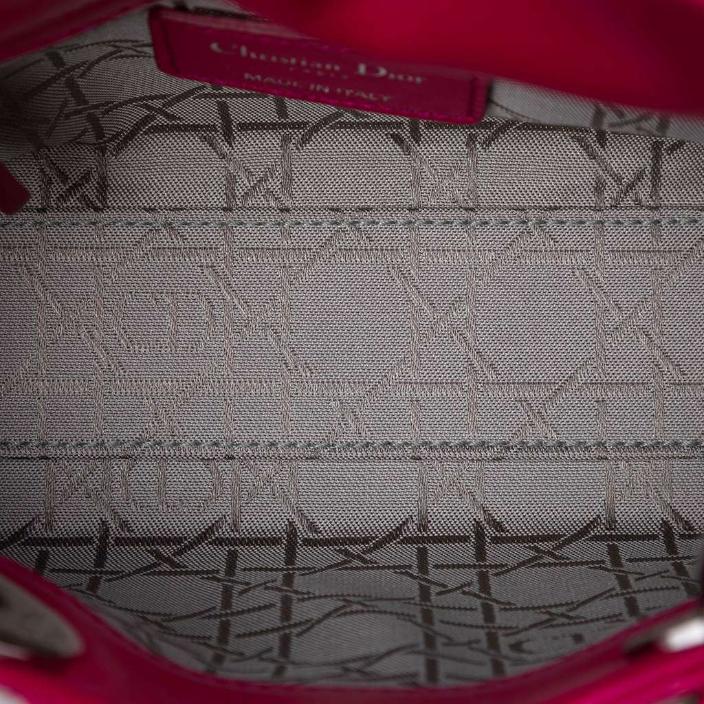 Dior Mini Lambskin Cannage Lady Dior Purple Leather Good condition - Model View