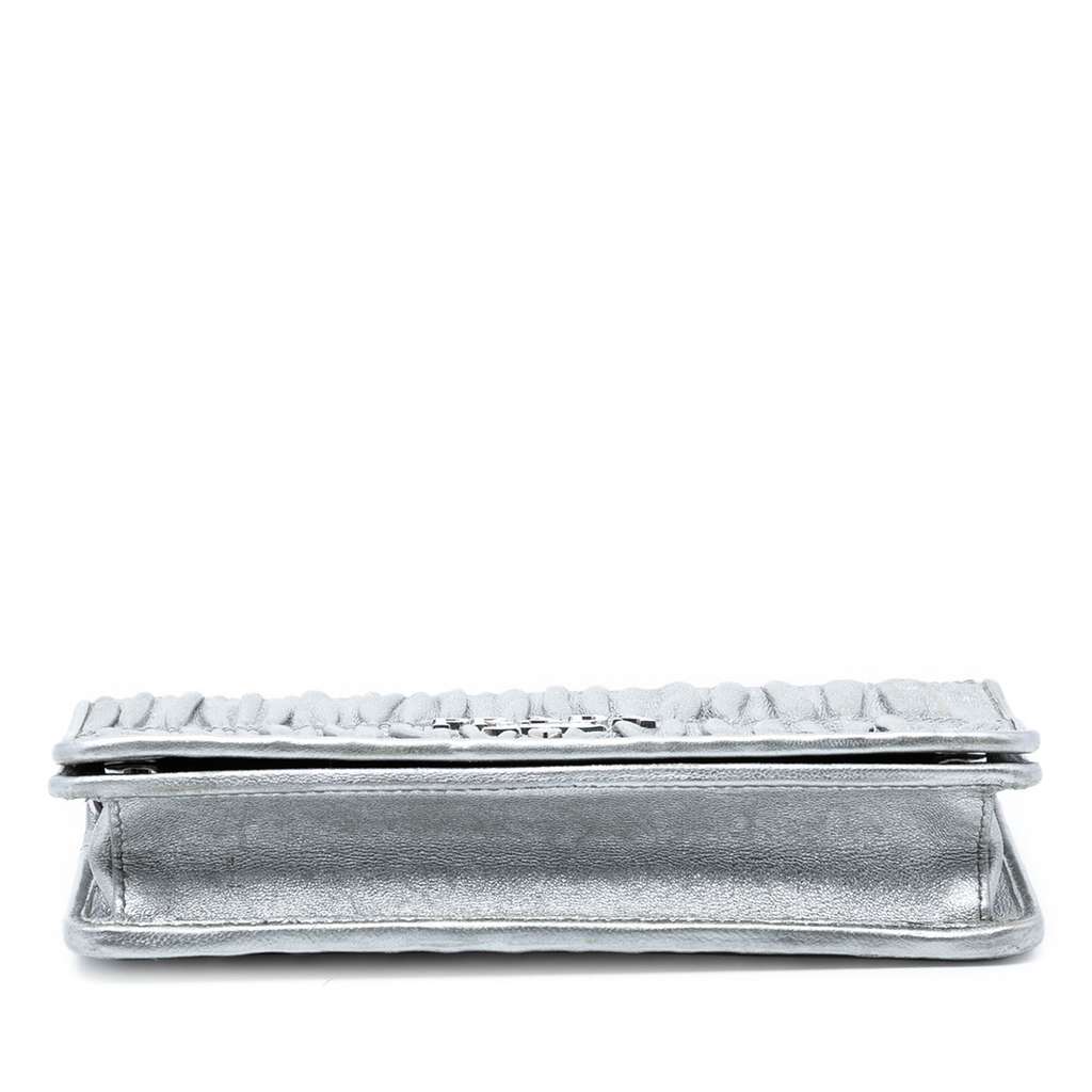 Prada Metallic Nappa Gaufre Wallet On Chain Silver Leather Good condition - Inside View