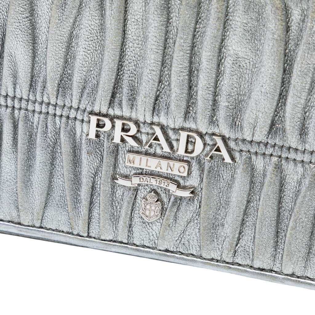 Prada Metallic Nappa Gaufre Wallet On Chain Silver Leather Good condition - Box View