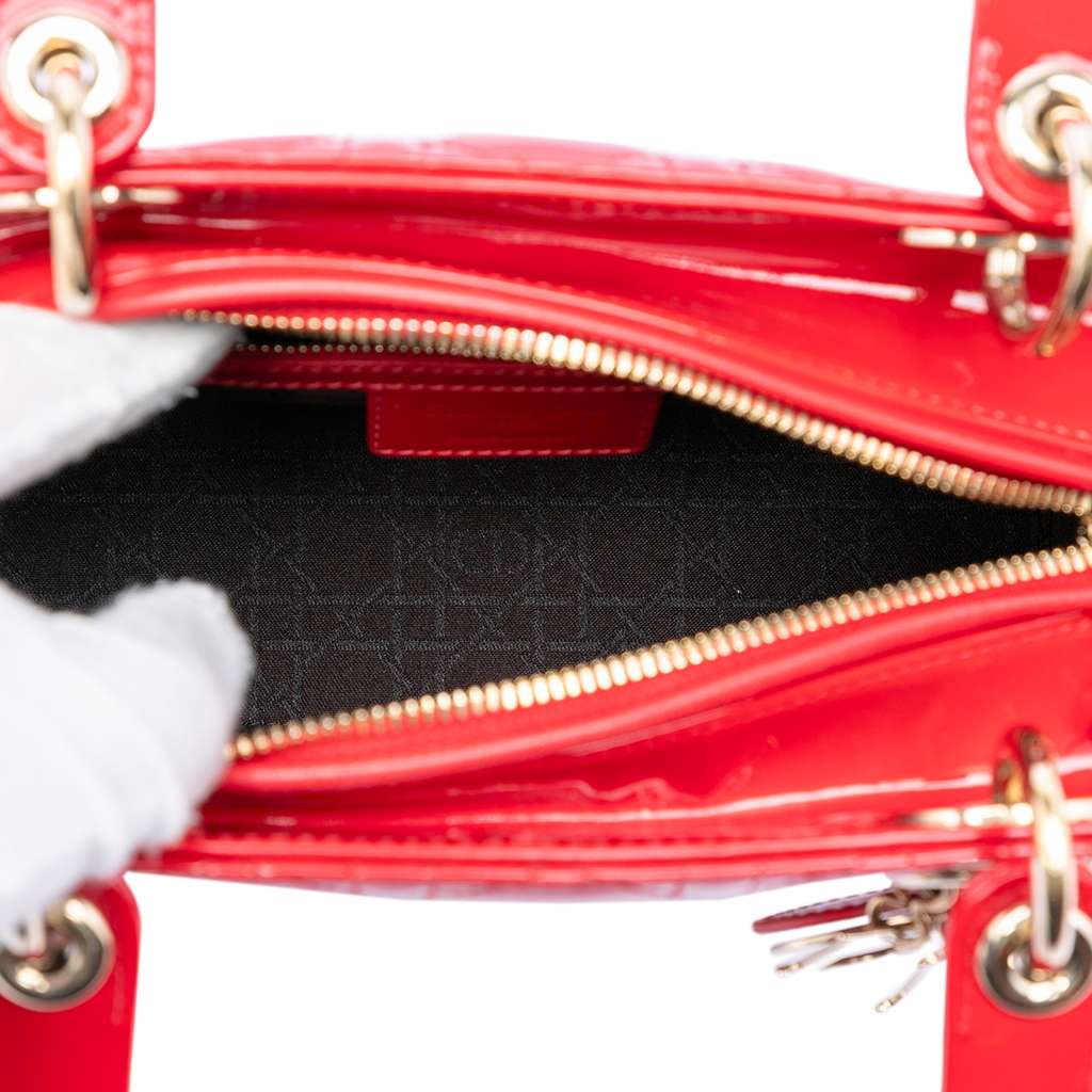 Dior Medium Patent Cannage Lady Dior Red Leather Good condition - Model View