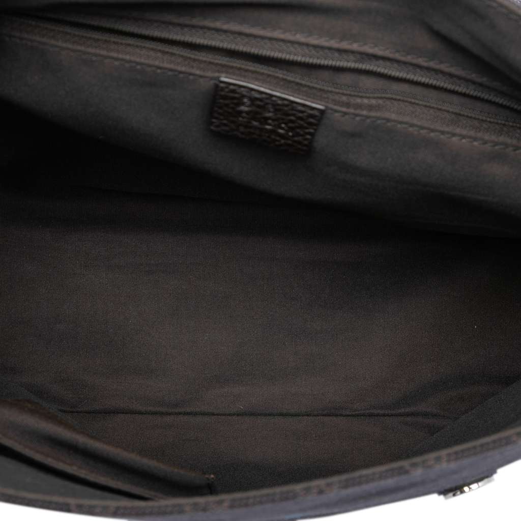 Gucci GG Denim Messenger Bag Brown Denim Good condition - Model View