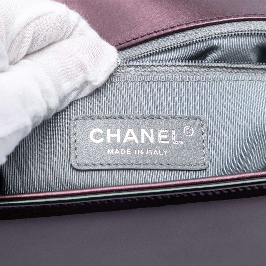 Chanel Large Quilted Patent Coco Boy Flap Purple Leather Good condition - Box View