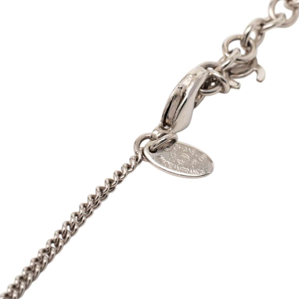 Chanel CC Plated Brass Acrylic Cube Pendant Necklace Silver Brass Good condition - Model View