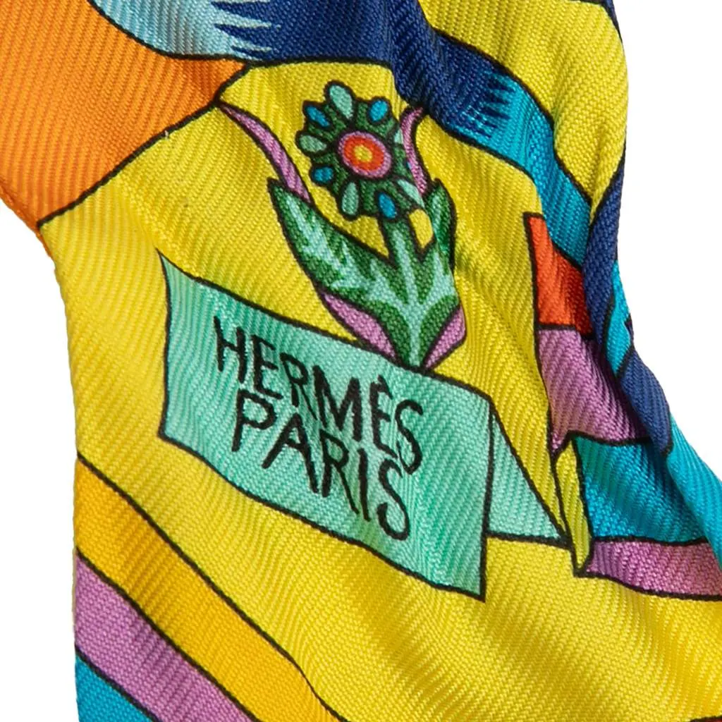 Hermès La Source de Pegase Silk Twilly Scarf Orange Silk Good - Inside View