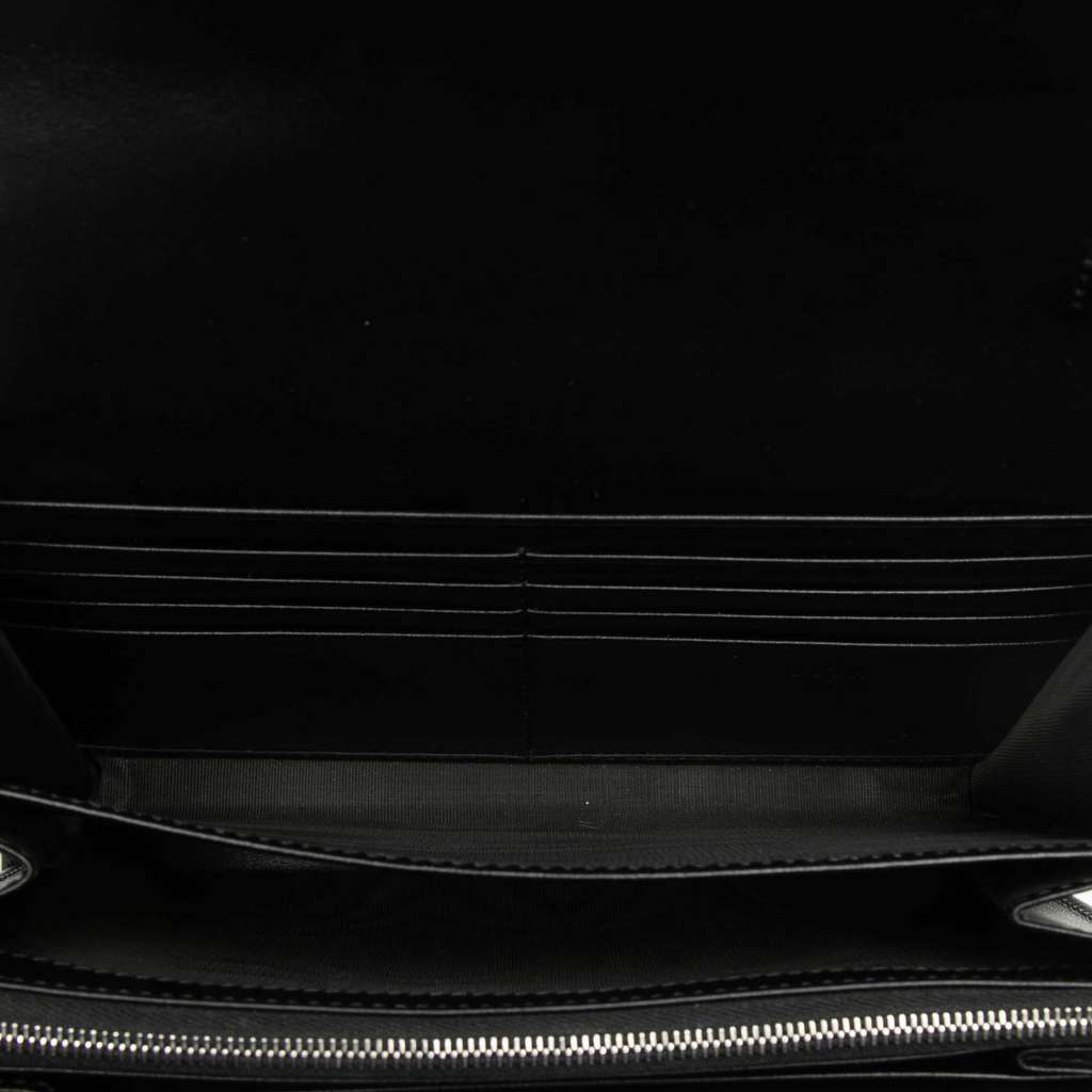 Gucci GG Marmont Matelasse Leather Aria Wallet On Chain Black Leather Good condition - Model View