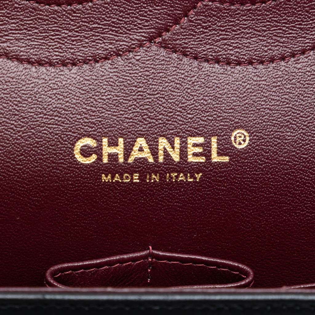 Chanel Jumbo Classic Lambskin Double Flap Black Leather Good condition - Box View