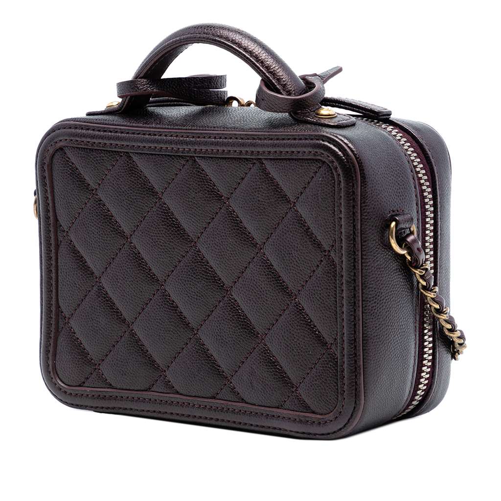 Chanel Small Quilted Caviar Filigree Vanity Case Red Leather Good condition - Back View