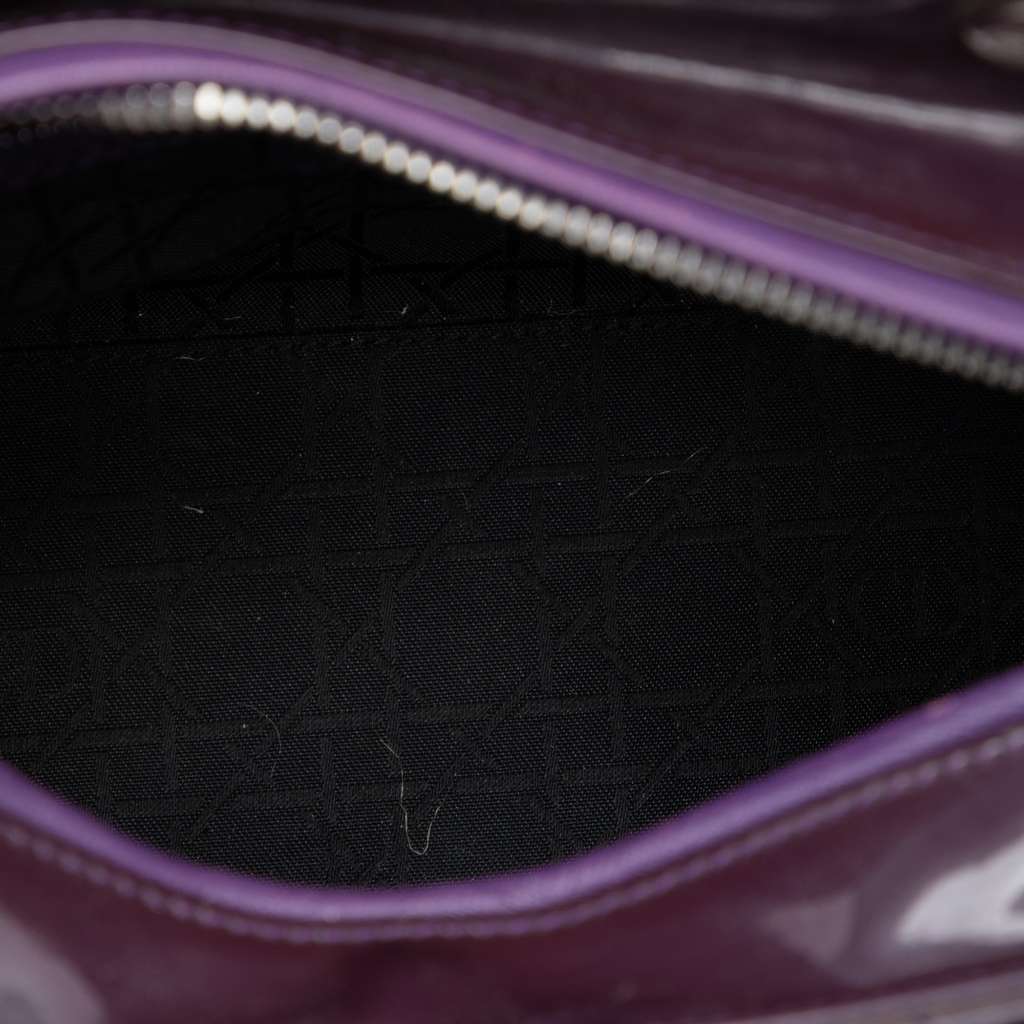 Dior Medium Patent Cannage Lady Dior Purple Leather Good condition - Model View