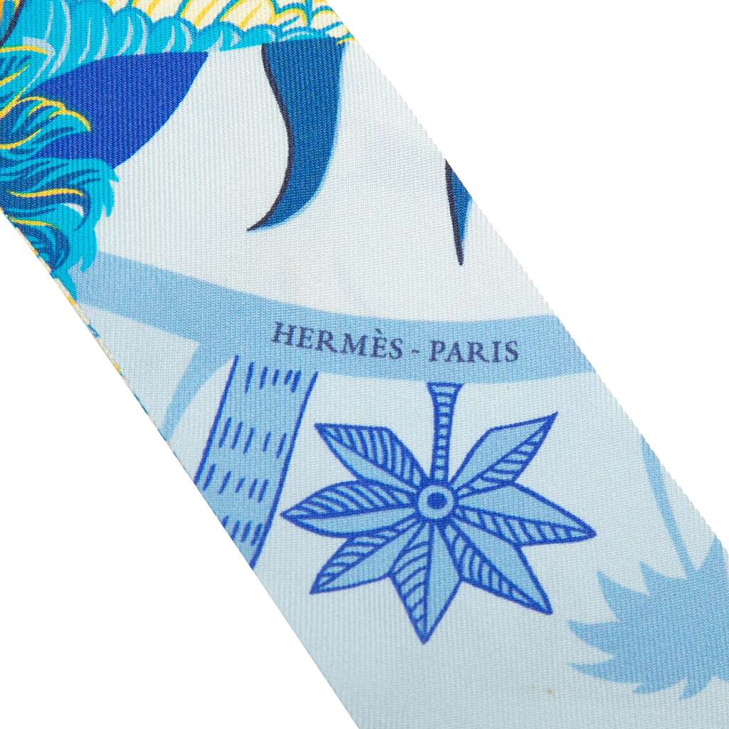 Hermès Mythiques Phoenix Coloriage Silk Twilly Scarf Blue Silk Good condition - Inside View