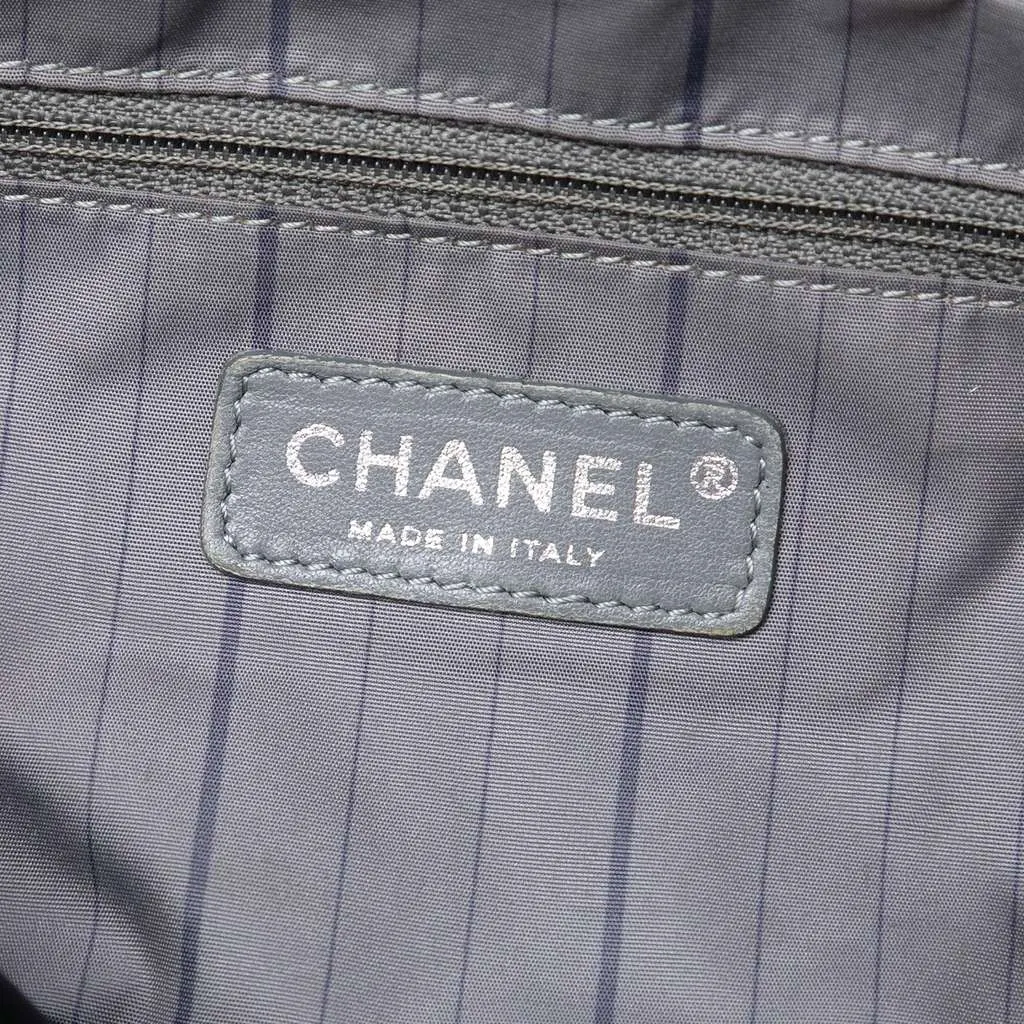Chanel Quilted Lambskin Chain Shoulder Bag Black Leather Very good - Box View