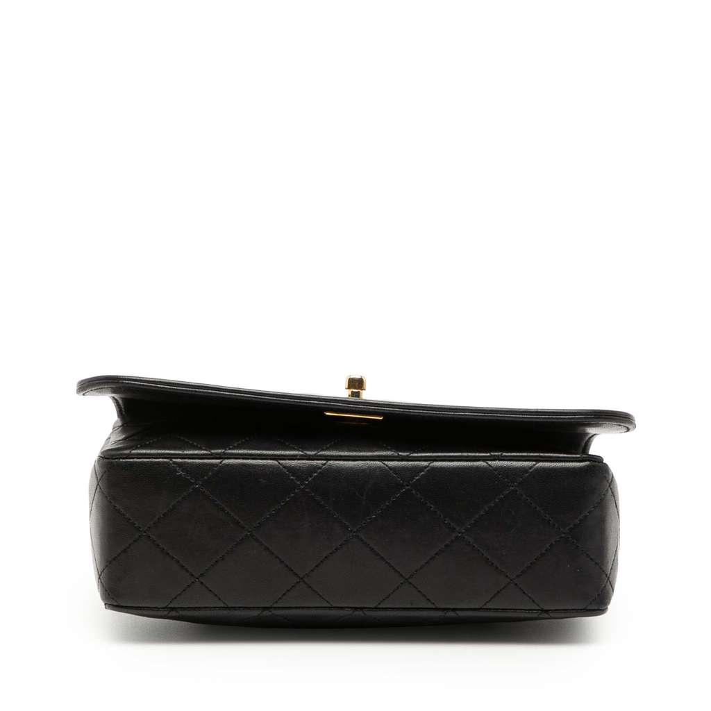 Chanel CC Quilted Lambskin Bijoux Chain Curved Full Flap Black Leather Good condition - Inside View