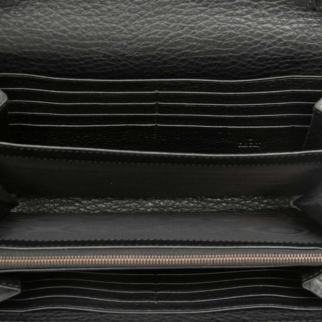 Gucci GG Marmont Leather Wallet on Chain Black Leather Good condition - Model View