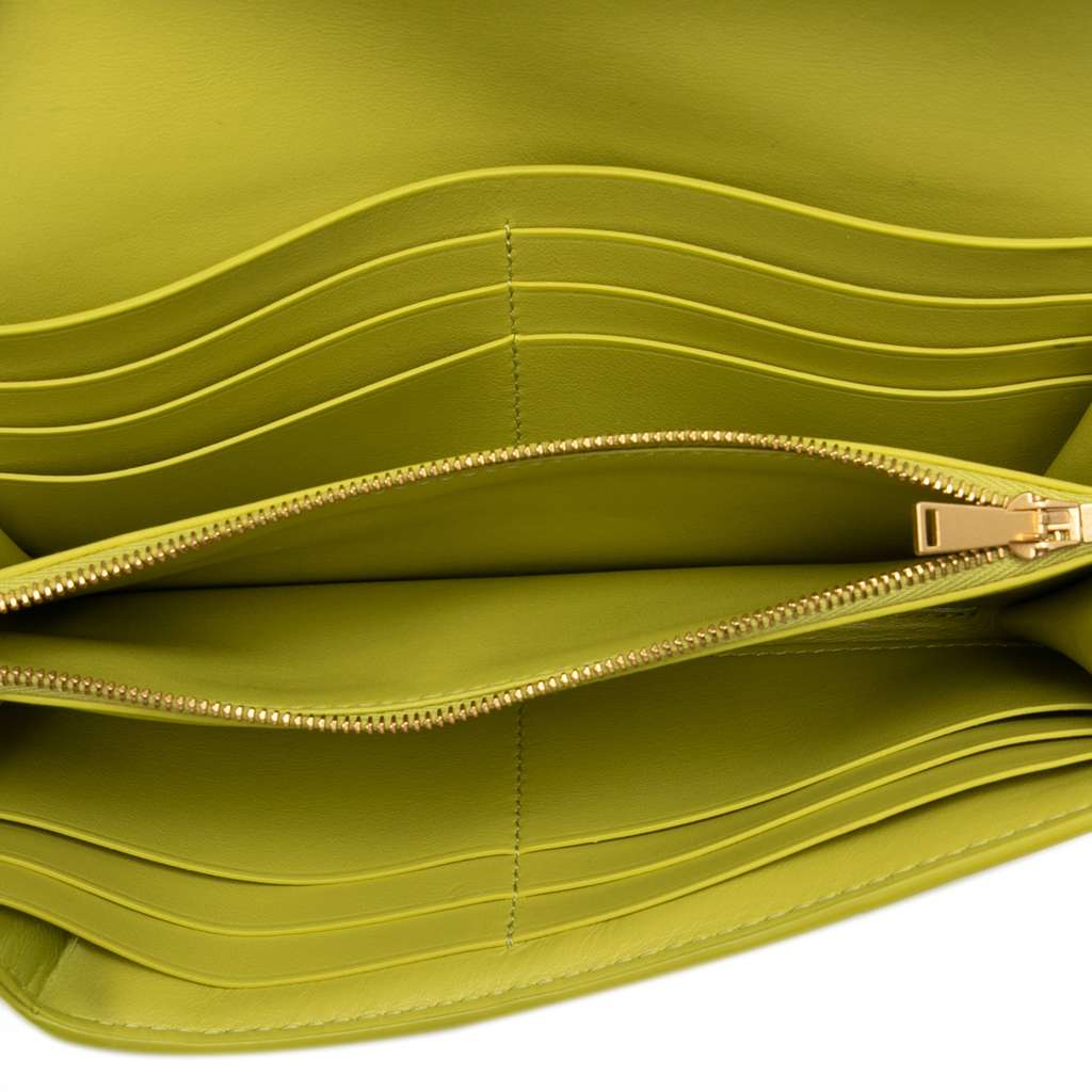 Bottega Veneta Nappa Maxi Intrecciato Long Wallet Yellow Leather Good condition - Model View