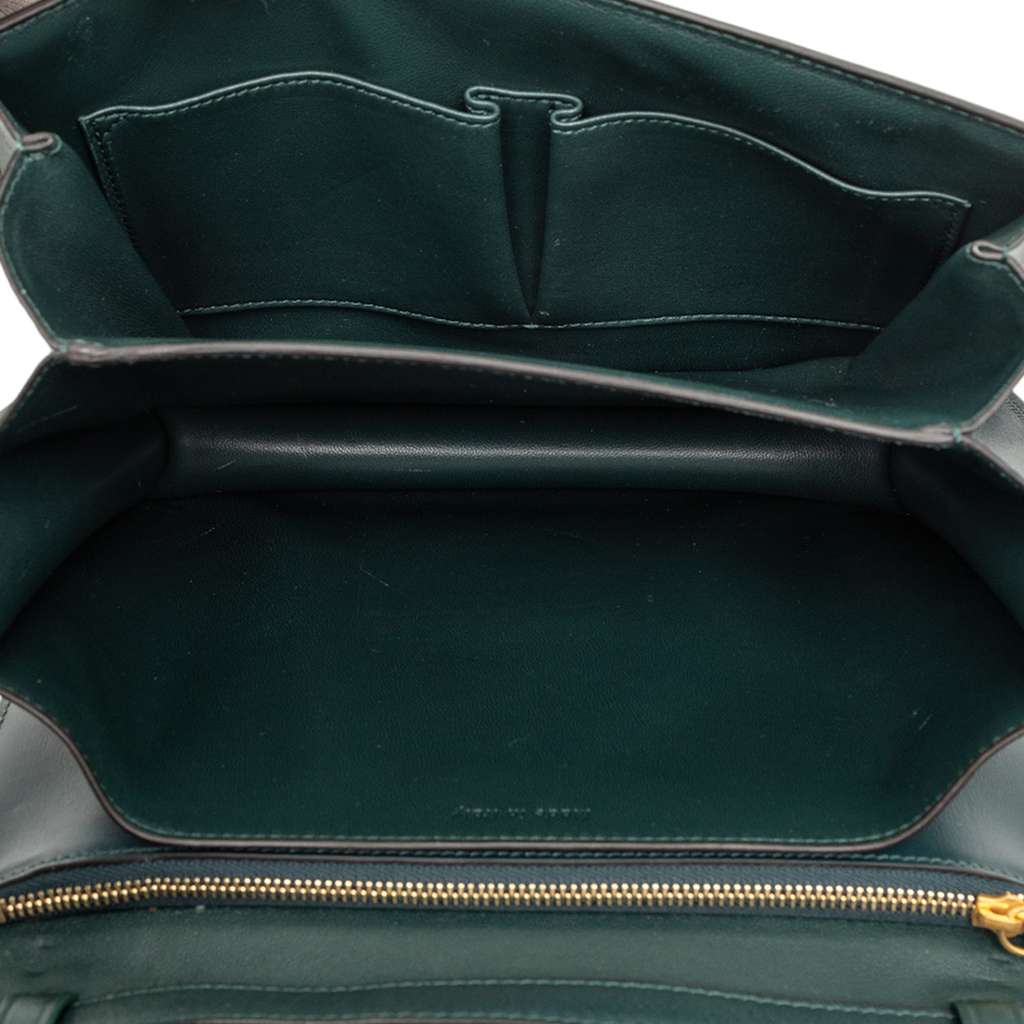 Celine Medium Calfskin Classic Box Green Leather Good condition - Model View