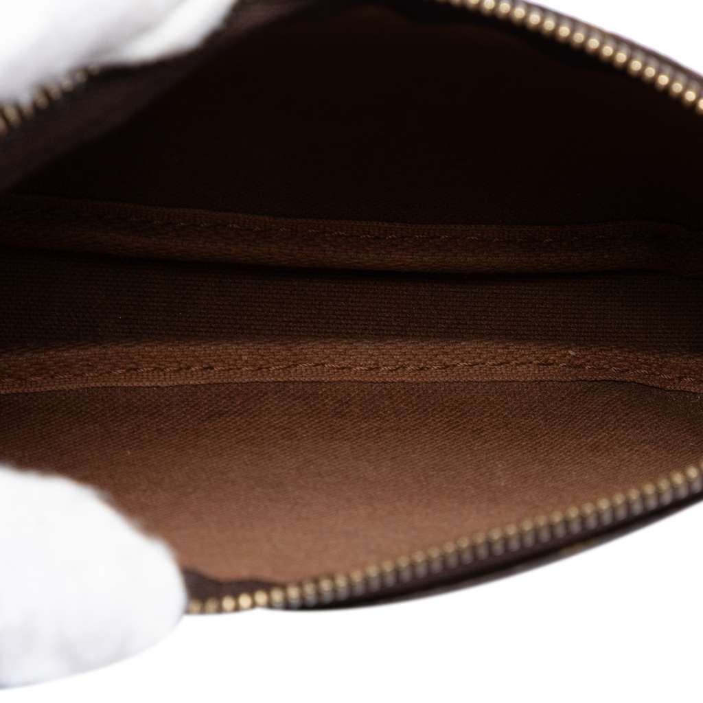 Louis Vuitton Monogram Mini Pochette Accessoires Brown Good condition - Model View