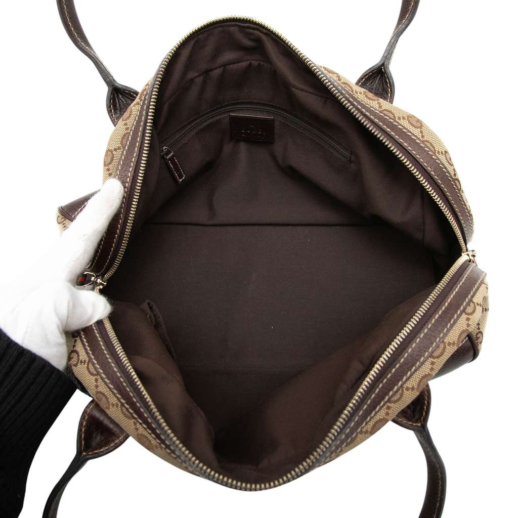 Gucci GG Canvas Princy Shoulder Bag Beige Canvas Good condition - Model View