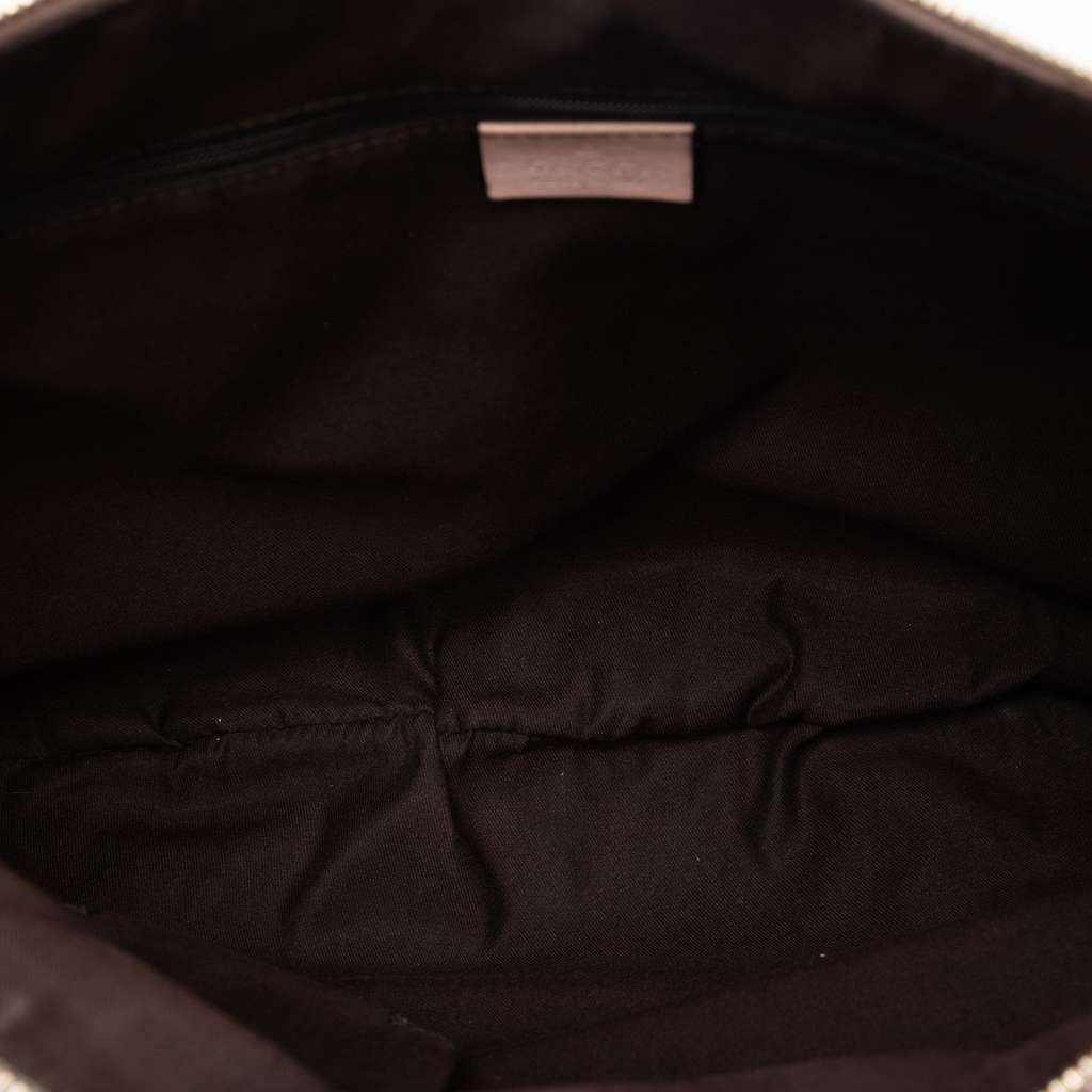 Gucci GG Canvas Abbey D Ring Crossbody Beige Canvas Good condition - Model View