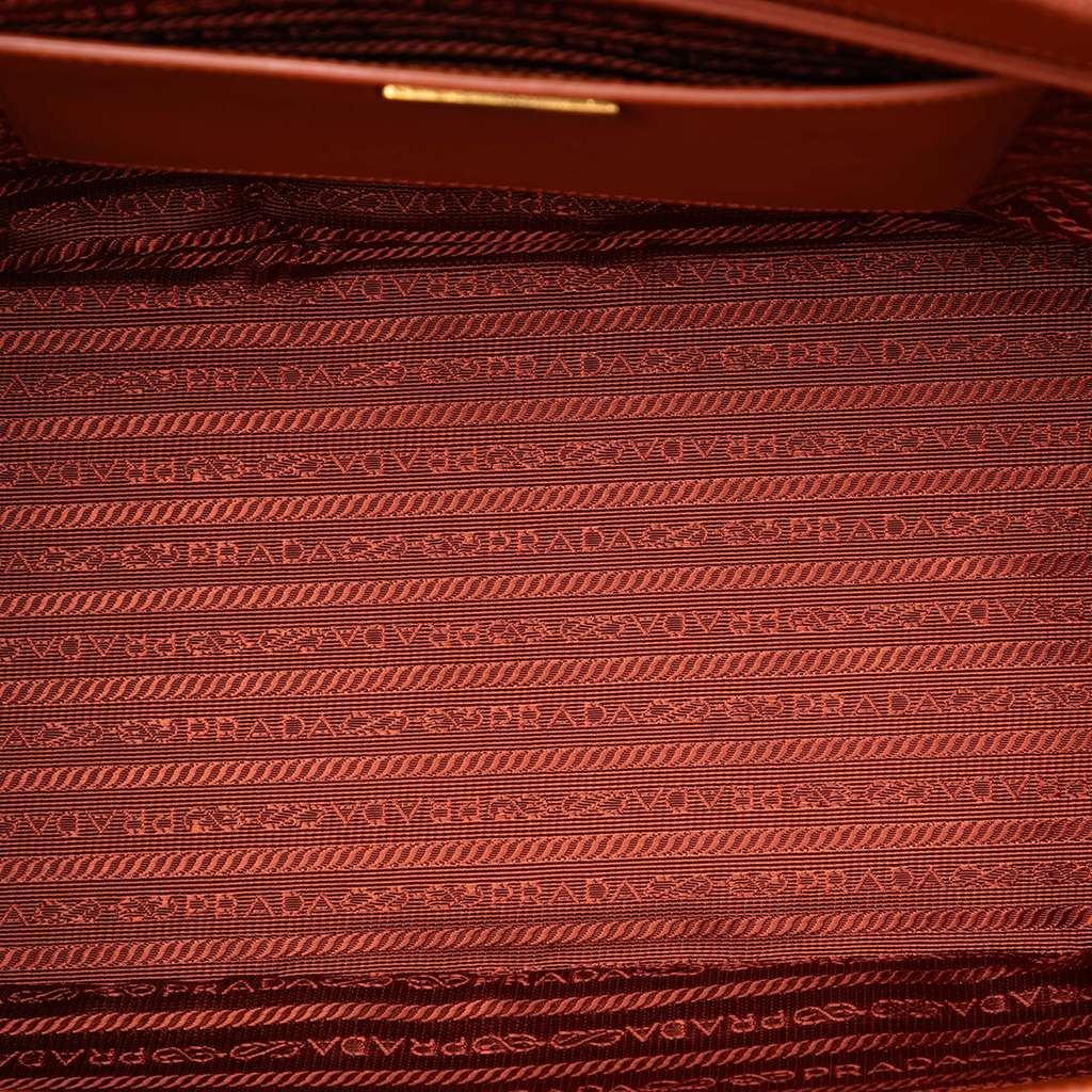 Prada Large Saffiano Lux Galleria Double Zip Satchel Orange Leather Good condition - Model View