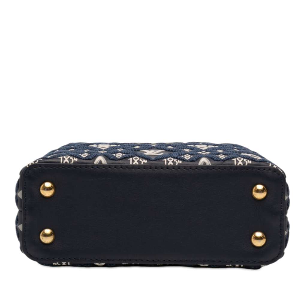 Louis Vuitton Monogram Since 1854 Capucines BB Blue Leather Good condition - Inside View