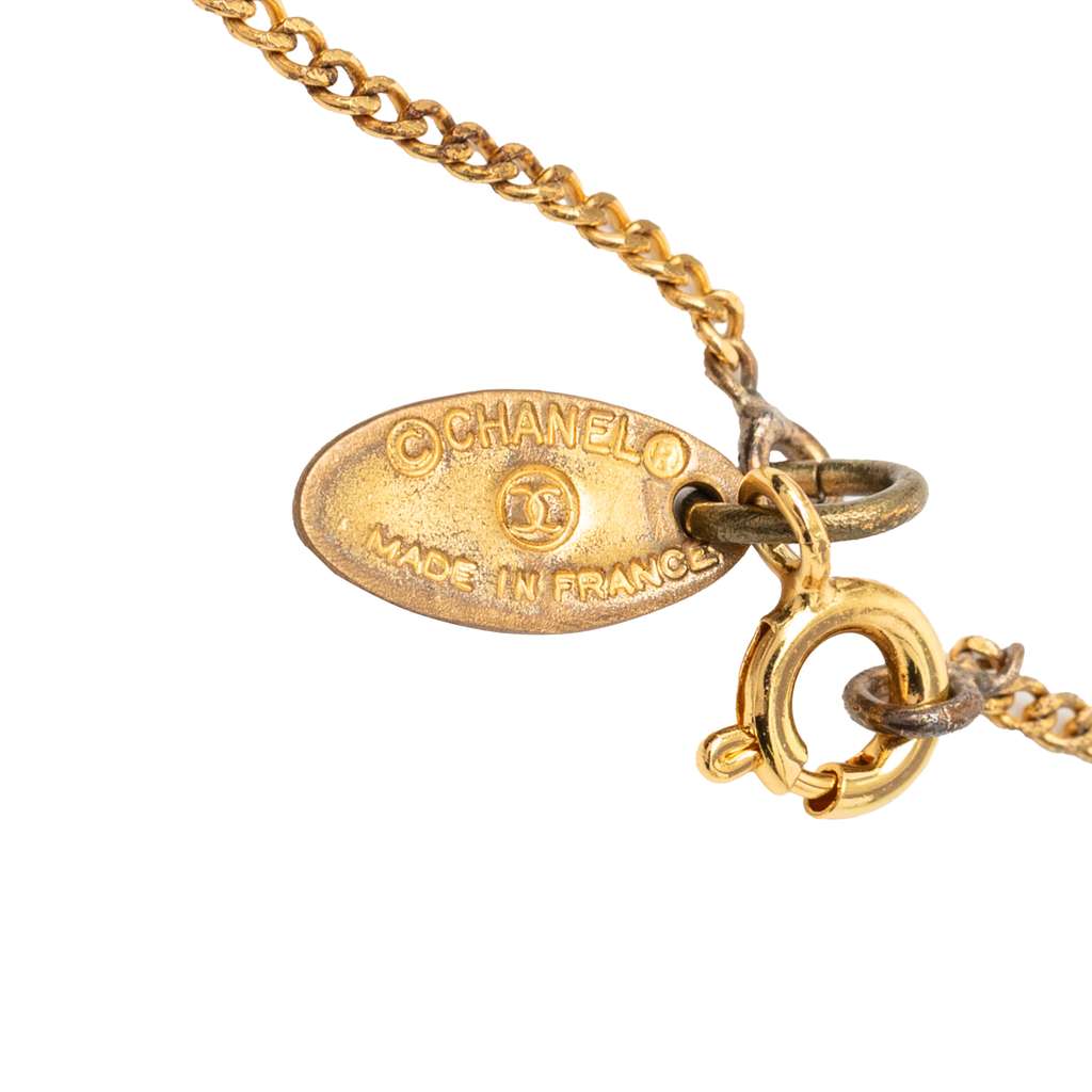 Chanel CC Gold Plated Textured Pendant Necklace Gold Metal Good condition - Inside View