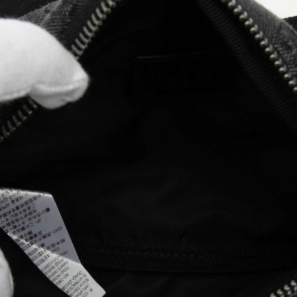 Gucci Kids GG Denim Belt Bag Grey Denim Good condition - Model View