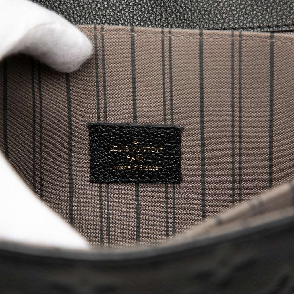 Louis Vuitton Monogram Empreinte Pochette Metis Black Leather Good condition - Box View