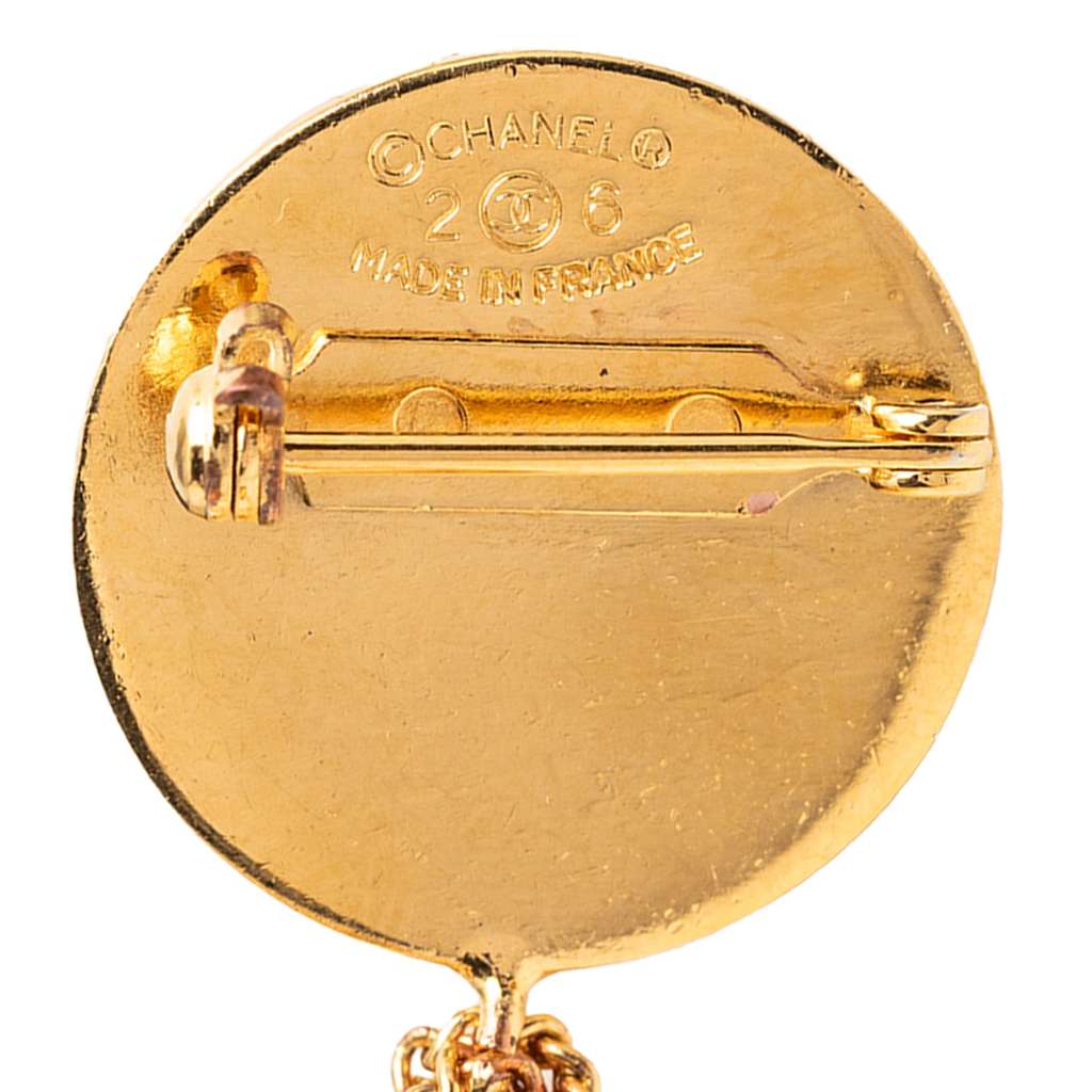 Chanel CC Gold Plated Quilted Flap Bag Medallion Brooch Gold Metal Good condition - Inside View