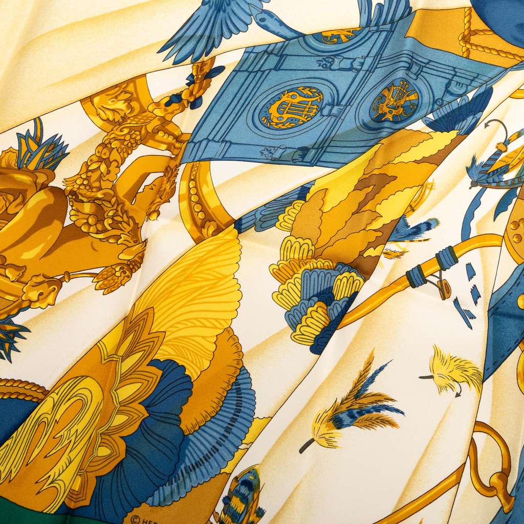 Hermès Soleil de Soie Silk Scarf 90 Beige Silk Good condition - Inside View