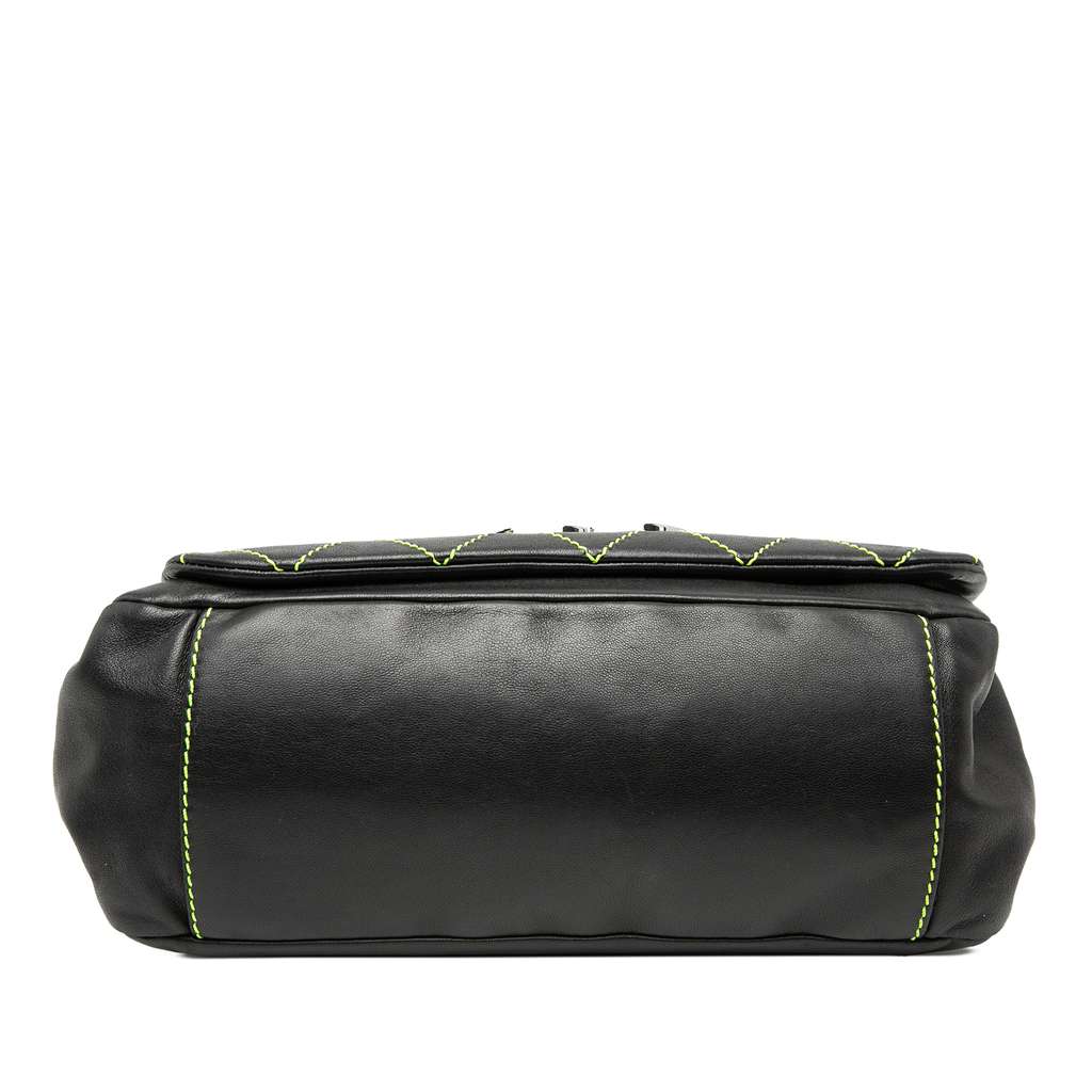 Chanel CC Wild Stitch Lambskin Accordion Flap Black Leather Good condition - Inside View