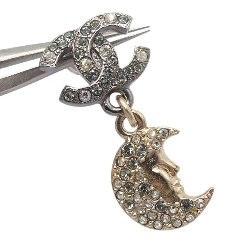 Chanel CC Silver and Gold Plated Crystal Moon and Star Drop Earrings Silver Metal Very good - Model View