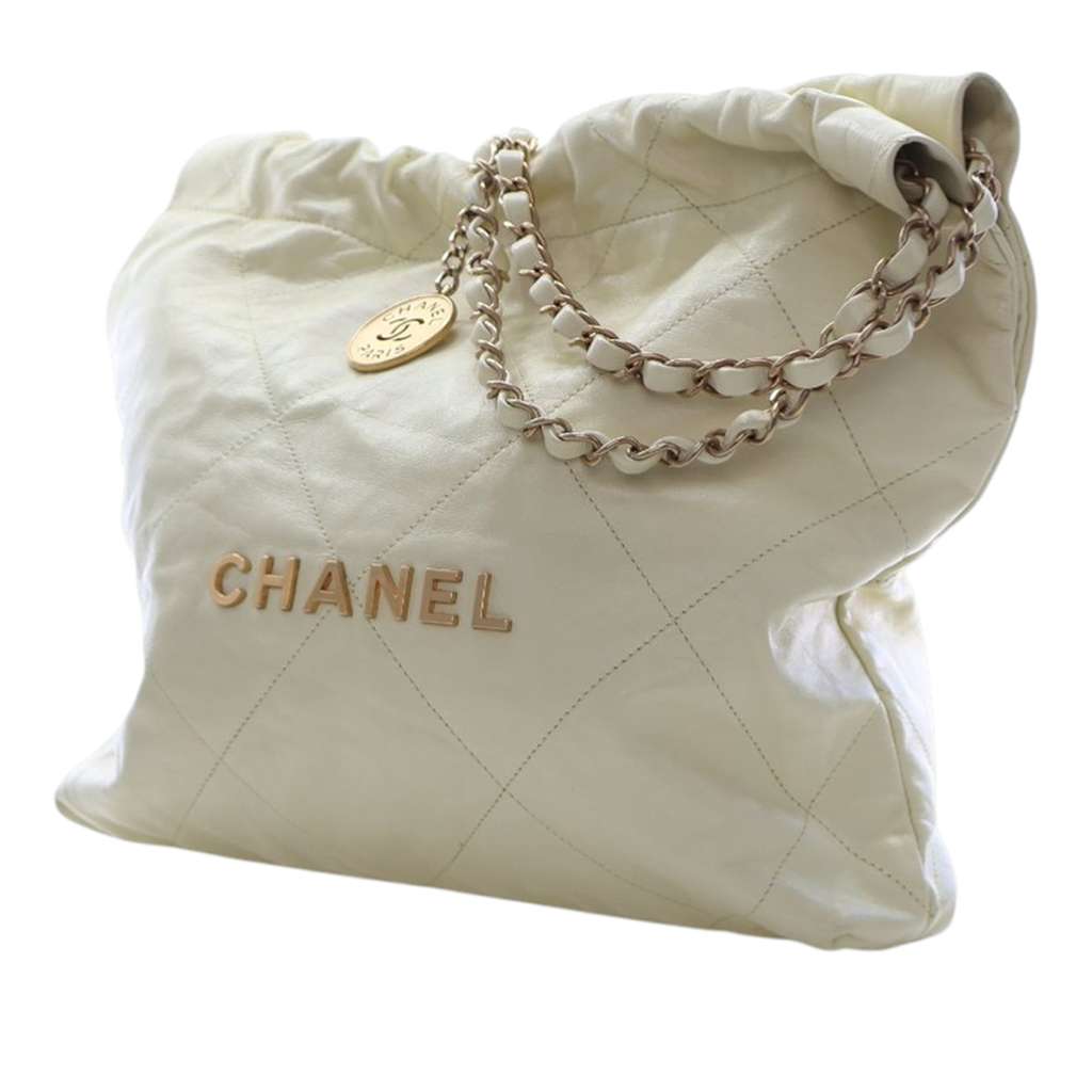 Chanel Small Quilted Shiny Calfskin 22 Handbag Yellow Leather Good condition - Inside View