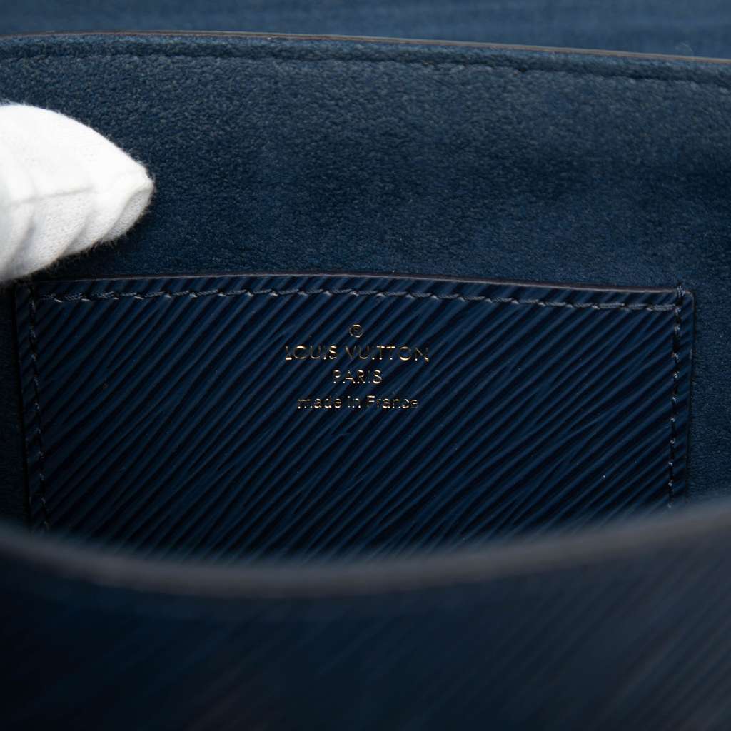 Louis Vuitton Epi Twist MM Blue Leather Good condition - Box View