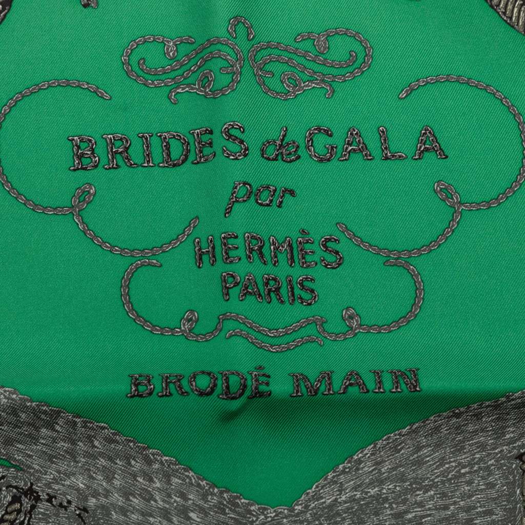 Hermès Brides De Gala Brode Main Silk Scarf 90 Green Silk Good condition - Back View