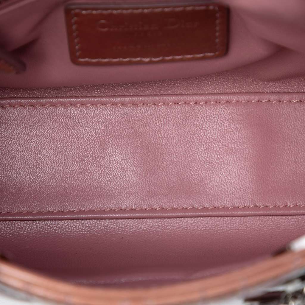 Dior Mini Iridescent Patent Cannage Lady Dior Pink Leather Good condition - Model View