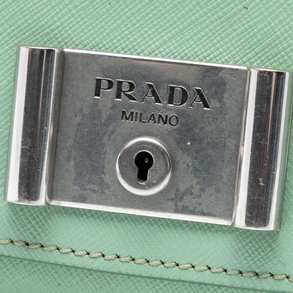 Prada Saffiano Lux Chain Lock Flap Green Leather Good condition - Box View