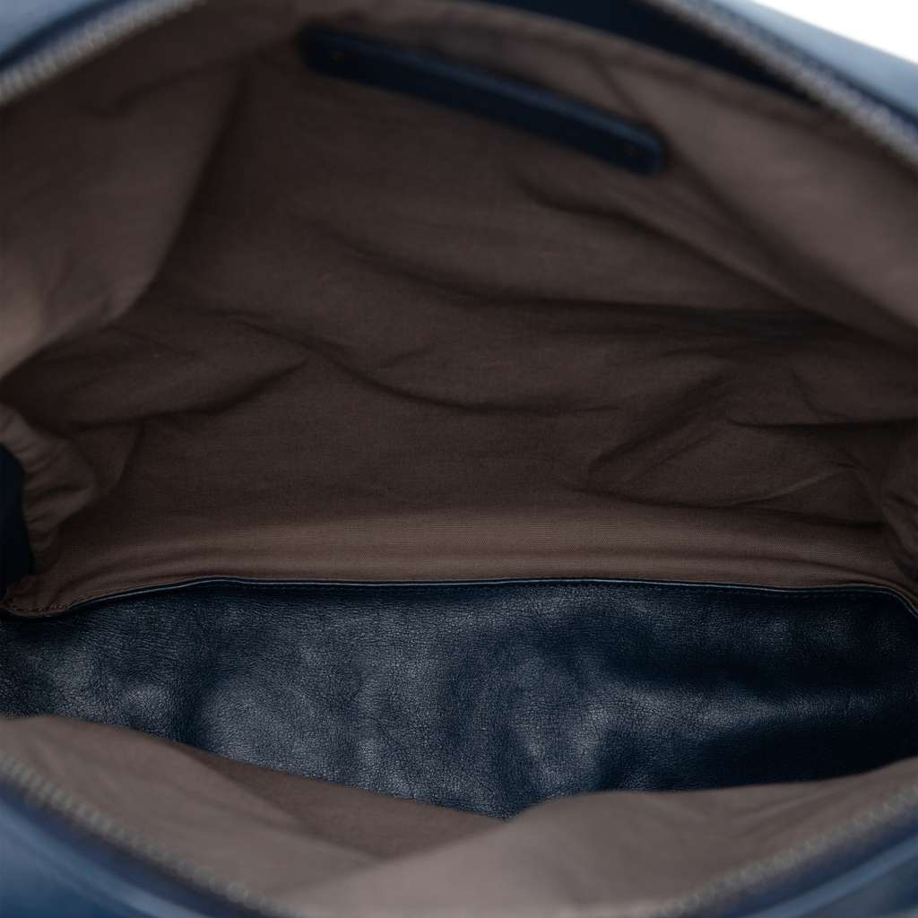 Bottega Veneta Nappa Intrecciato Front Pocket Crossbody Blue Leather Good condition - Model View