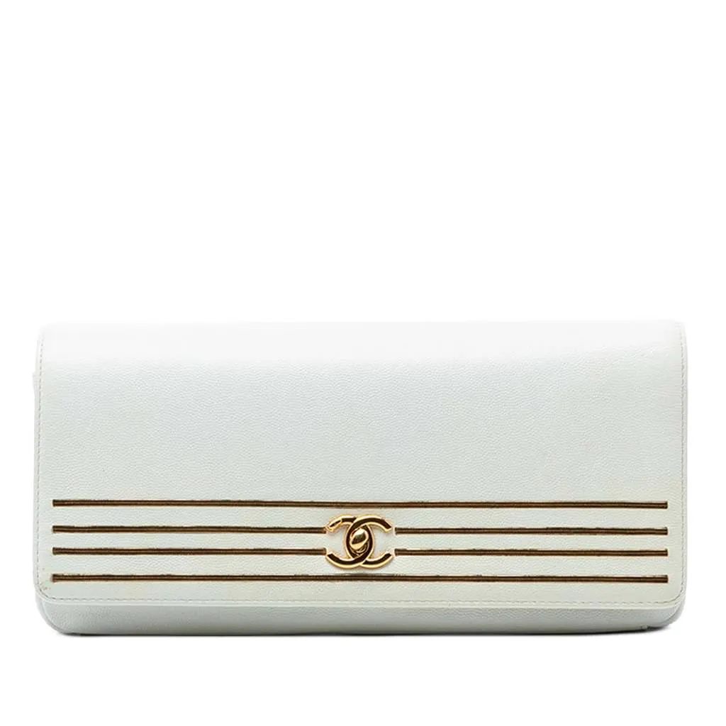 Chanel Caviar Captain Gold Clutch White Leather Very good - Front View