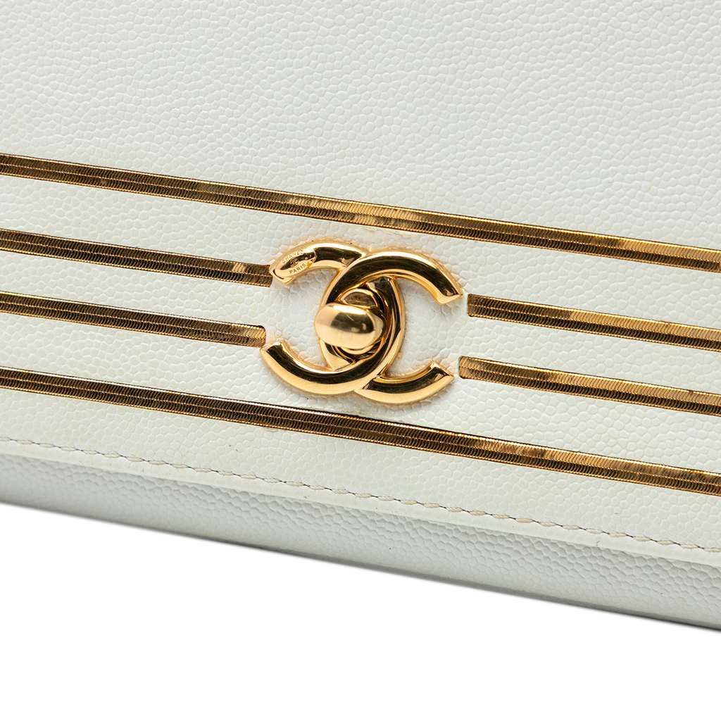 Chanel Caviar Captain Gold Clutch White Leather Good condition - Box View