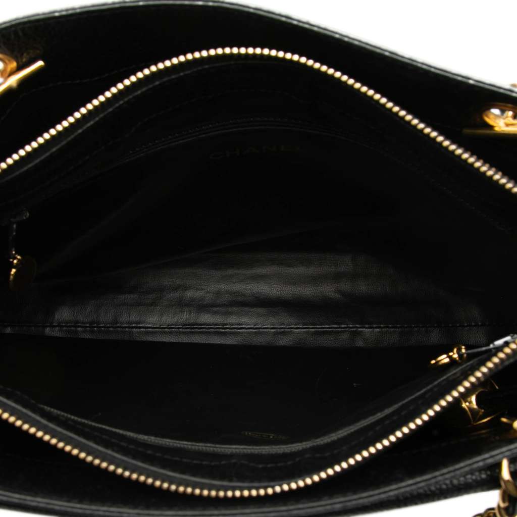 Chanel CC Caviar Front Pocket Chain Tote Black Leather Good condition - Model View