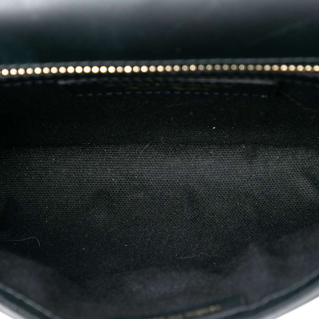 Burberry Haymarket Check Coated Canvas and Calfskin Loxley Crossbody Beige Canvas Good condition - Model View