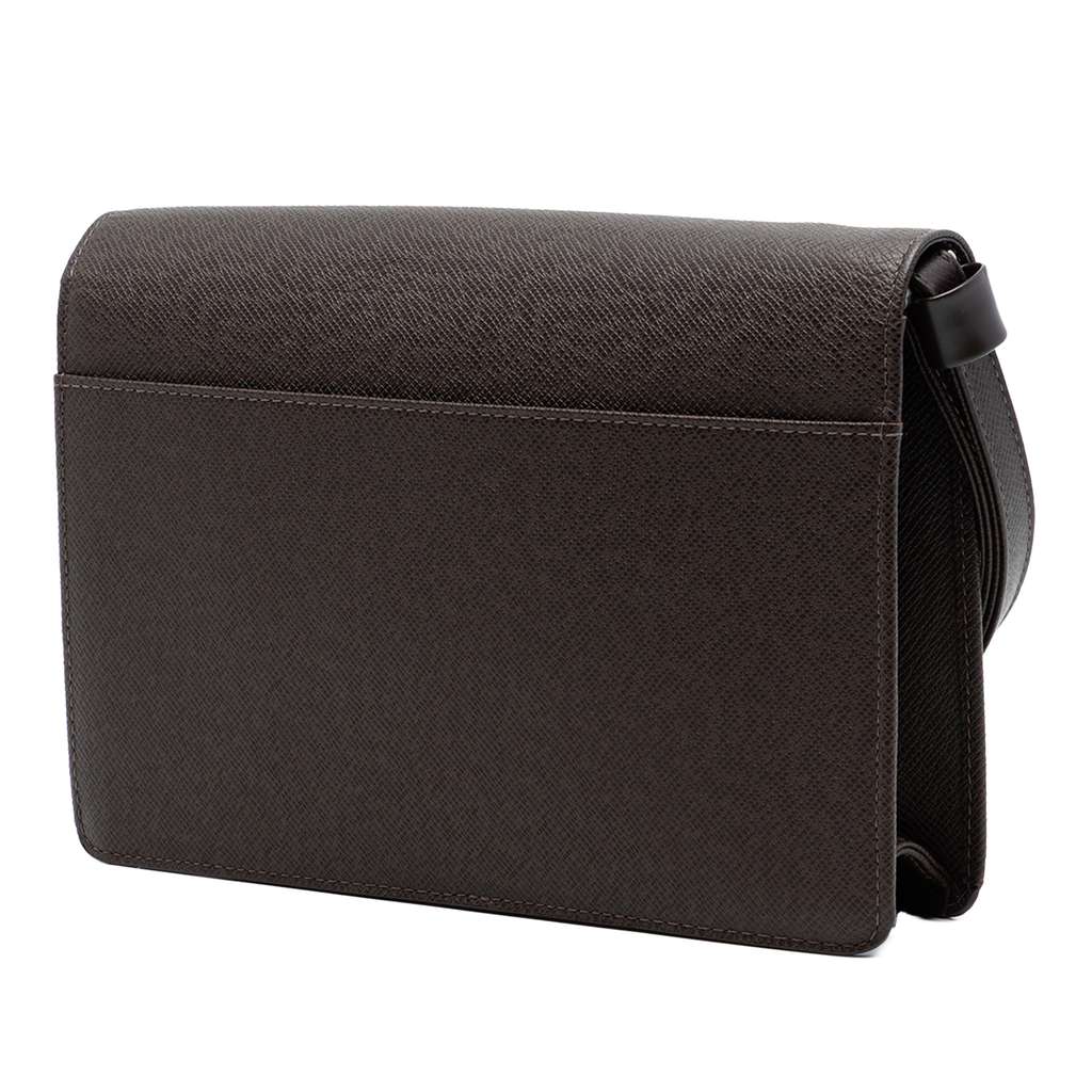 Louis Vuitton Taiga Selenga Brown Leather Good condition - Back View