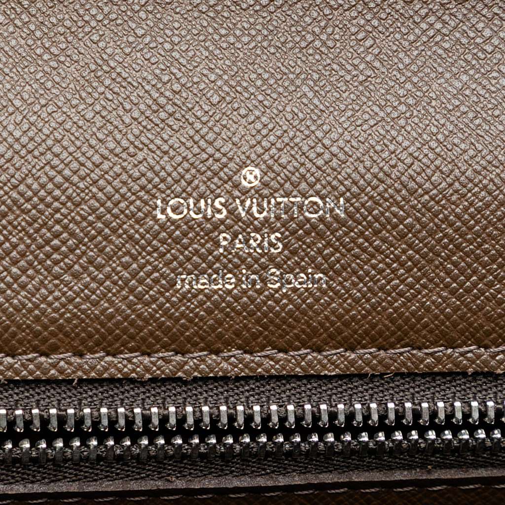 Louis Vuitton Taiga Selenga Brown Leather Good condition - Box View